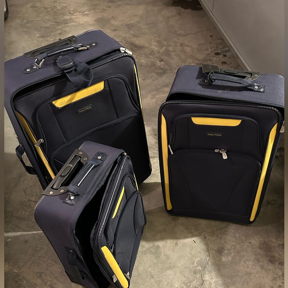 COPY - Slightly used 3 piece Nautica luggage.